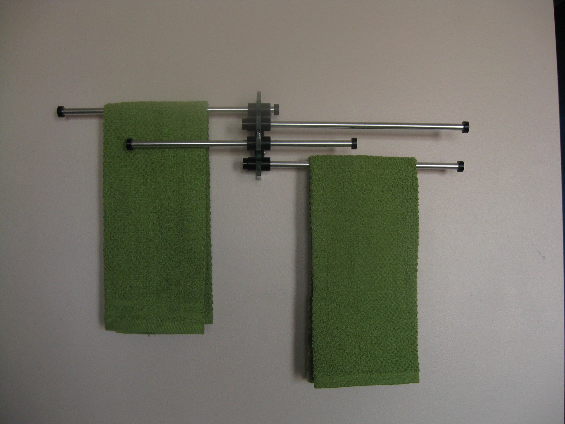 Zojila.com: Serengeti Towel Hanger : 4- 12 inches bar sliding wall mounted towel hanger with glass panel for bathroom & kitchen: Bath & Kitchen