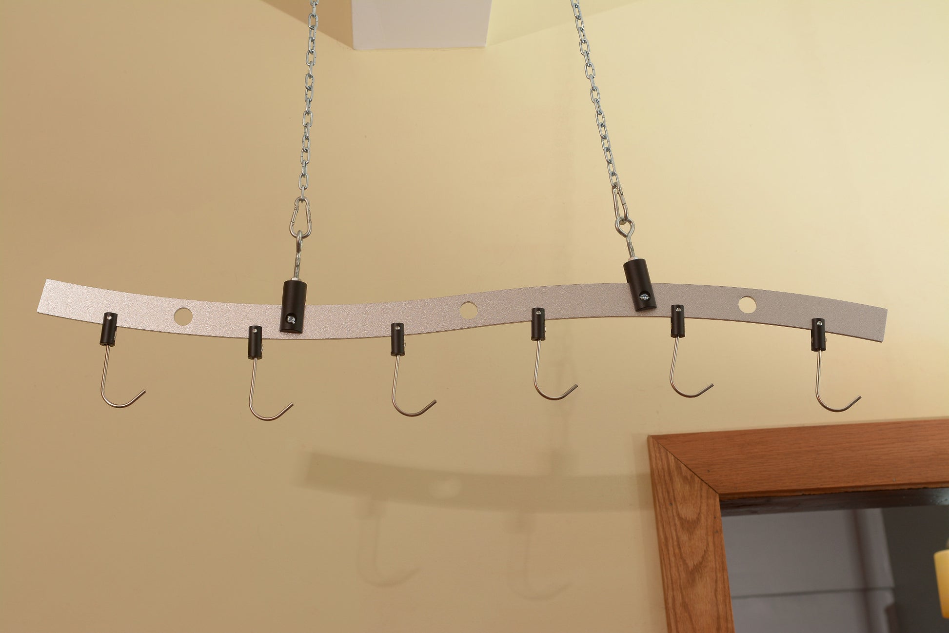 Zojila.com : Beni Pot Hanger, Aluminum Spine Pot Hanger with 6 Sturdy Hooks, Anodized Silver Finish : Home Improvement
